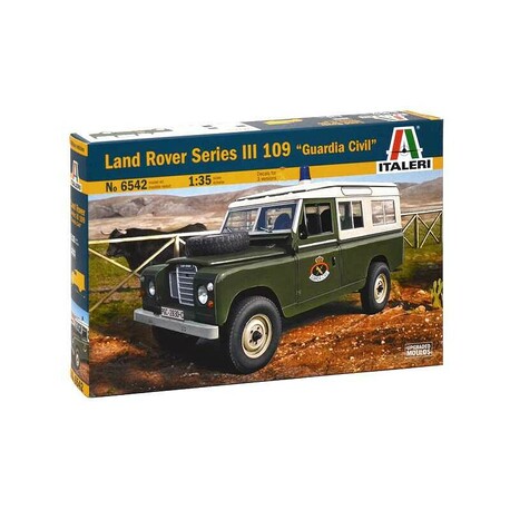 Model Kit auto 6542 – LAND ROVER III 109 „Guardia Civil“ (1:35)