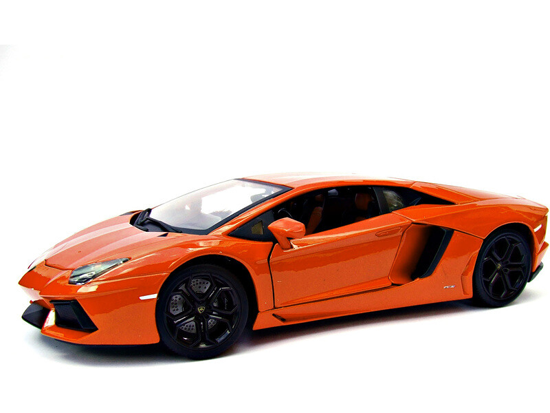 Bburago Plus Lamborghini Aventador LP 700-4 1:18 oranžová metalíza - BB18-11033O - expresní doprava