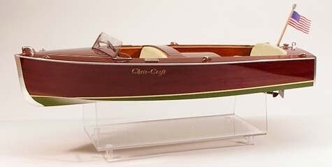 1947 Chris-Craft rýchly čln 610mm [4SP1240]