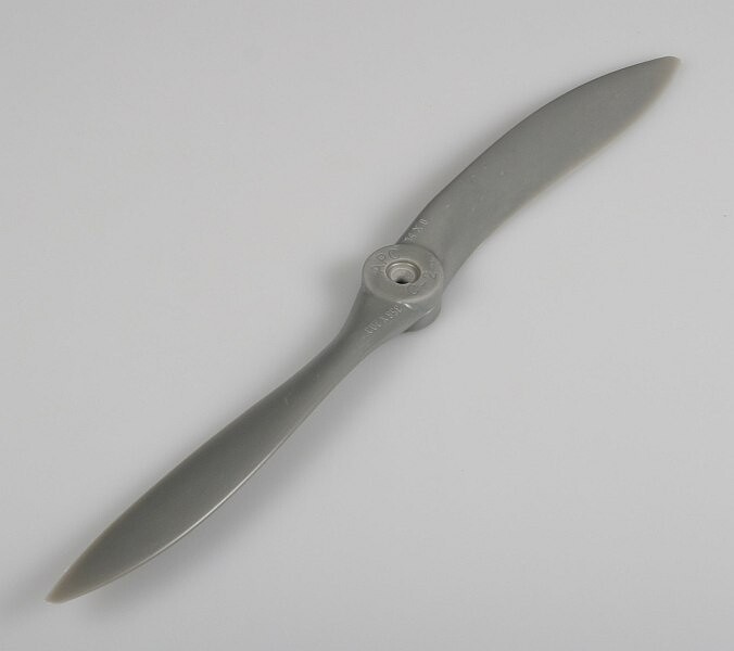 APC vrtuľa 14x8 pravotočivá [APC14080]