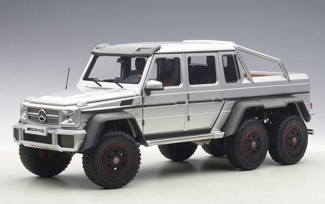 AUTOart 1:18 Mercedes-Benz G63 AMG 6×6 (strieborný) 2013 76301