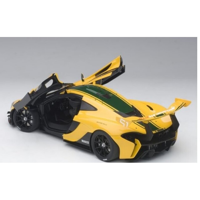 AUTOart 1:18 McLaren P1 GTR (žlutá se zelenými pruhy), 2015