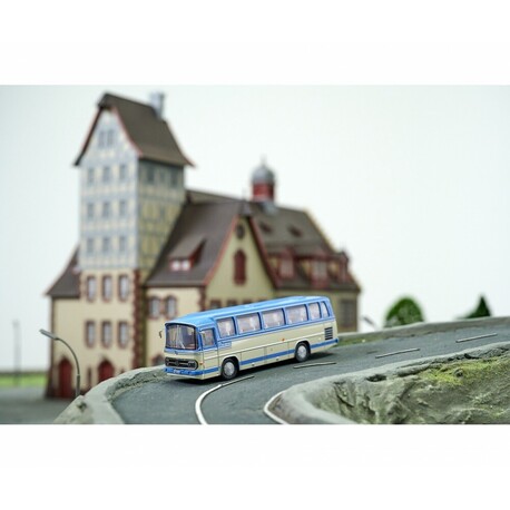 Samochód RC Carson Mercedes-Benz O 302 Bus 1:87 czerwony