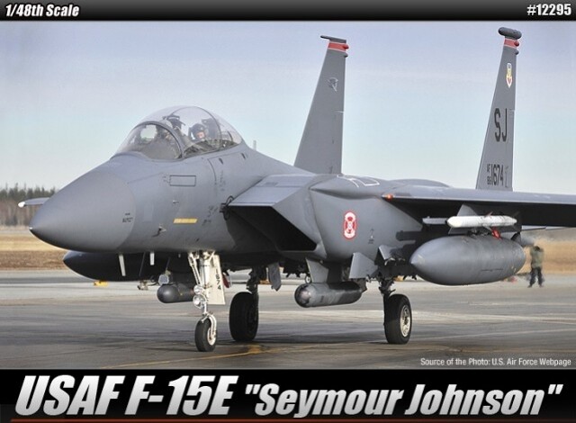 1:48 Academy 12295 F-15E "Seymour Johnson" - 101/12295 - expresní doprava