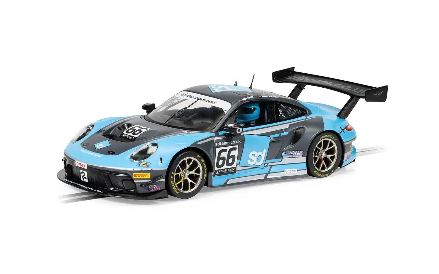 Autíčko GT SCALEXTRIC C4415 - Porsche 911 GT3 R - Team Parker Racing - British GT 2022 (1:32) - 28-C4415 - expresní doprava