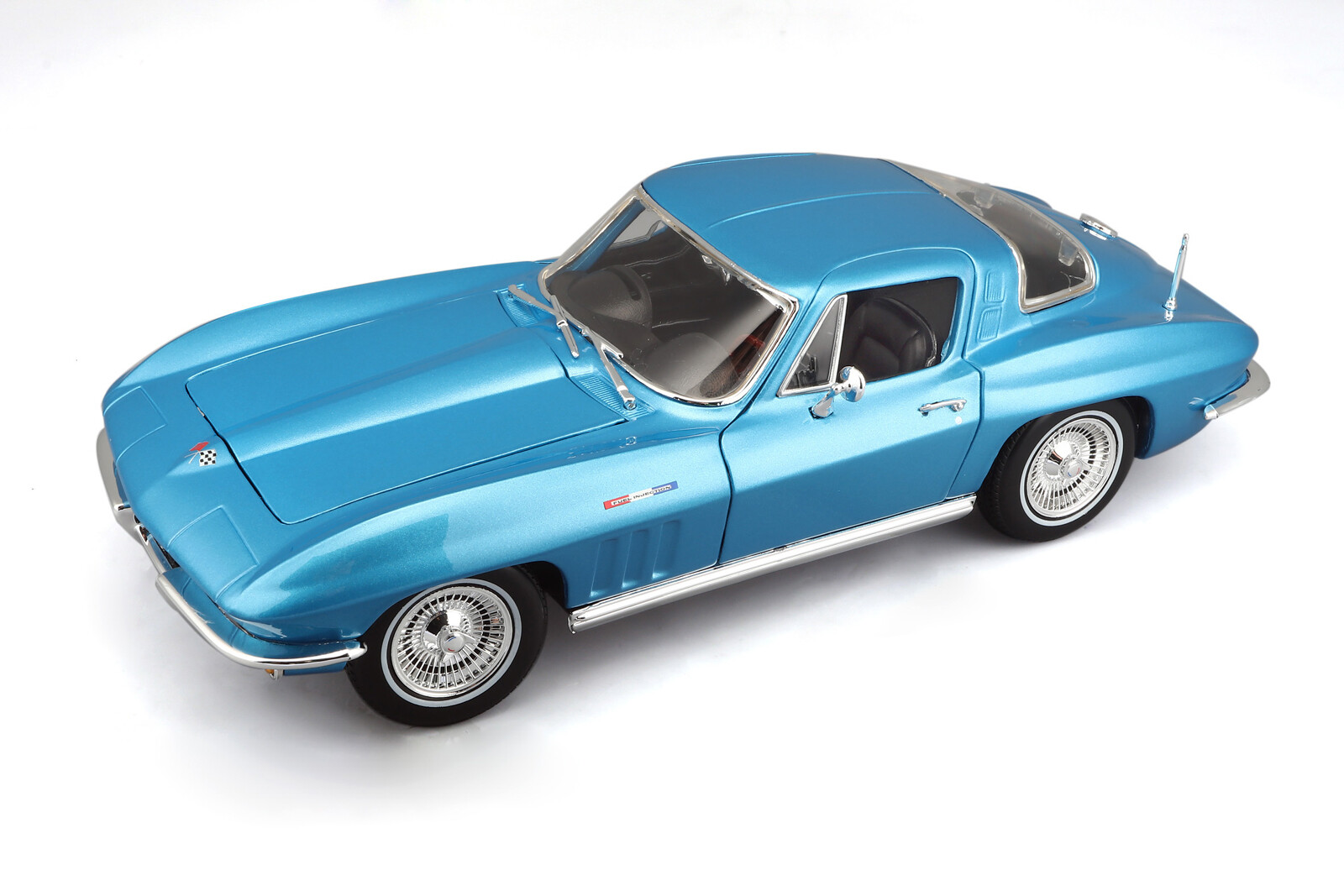 Maisto - 1965 CHEVROLET CORVETTE, metal světle modrá, 1:18 - 101231640B - expresní doprava