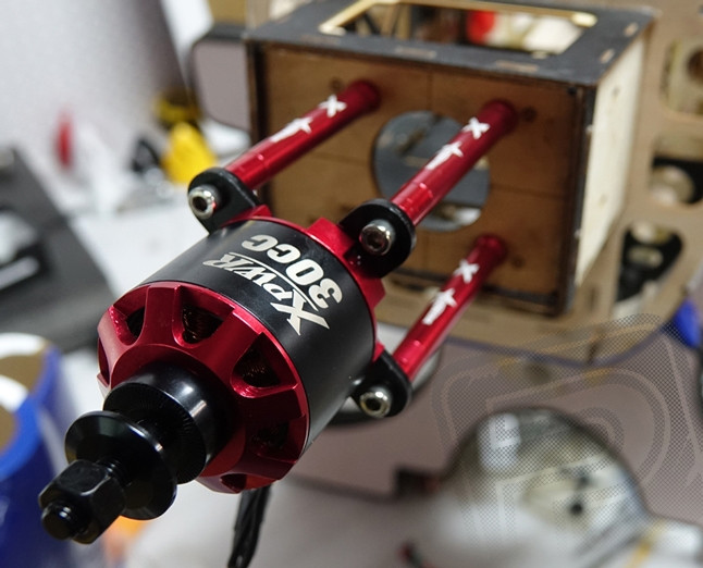 75 "Edge 540 - Oranžová / Biela 1,90 [A370-O/W]